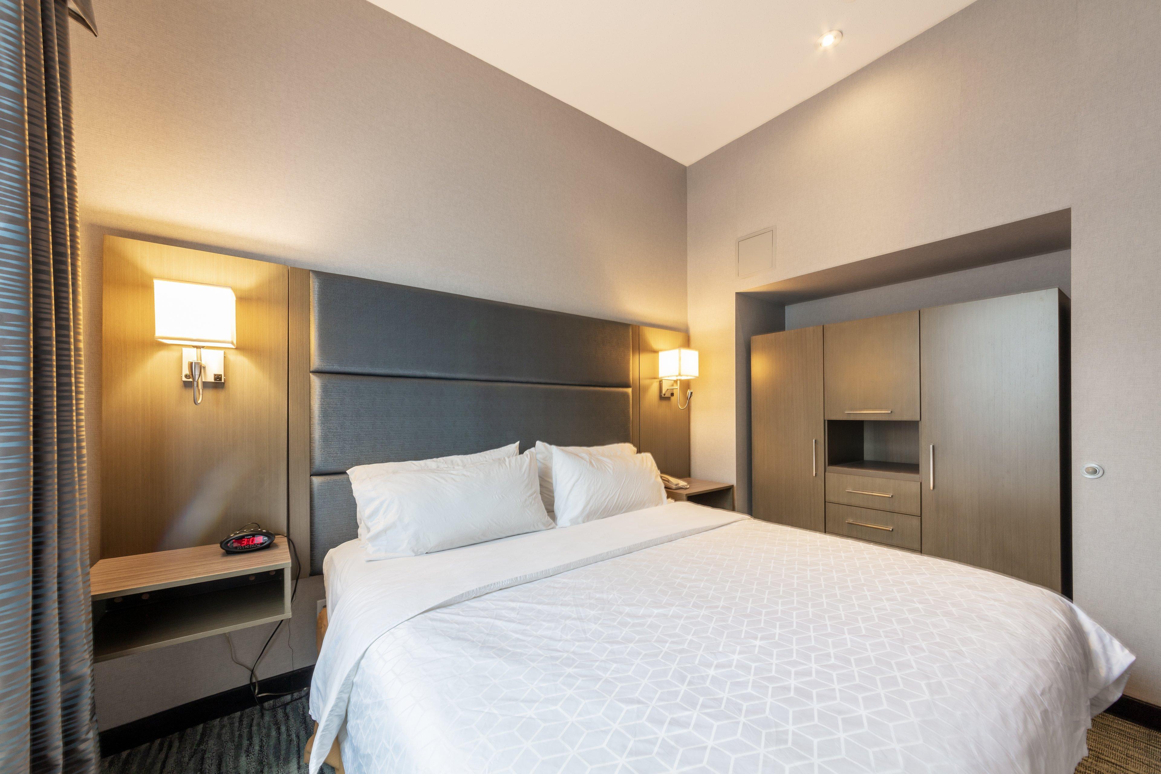 Holiday Inn Express & Suites Riverport Richmond By Ihg Экстерьер фото