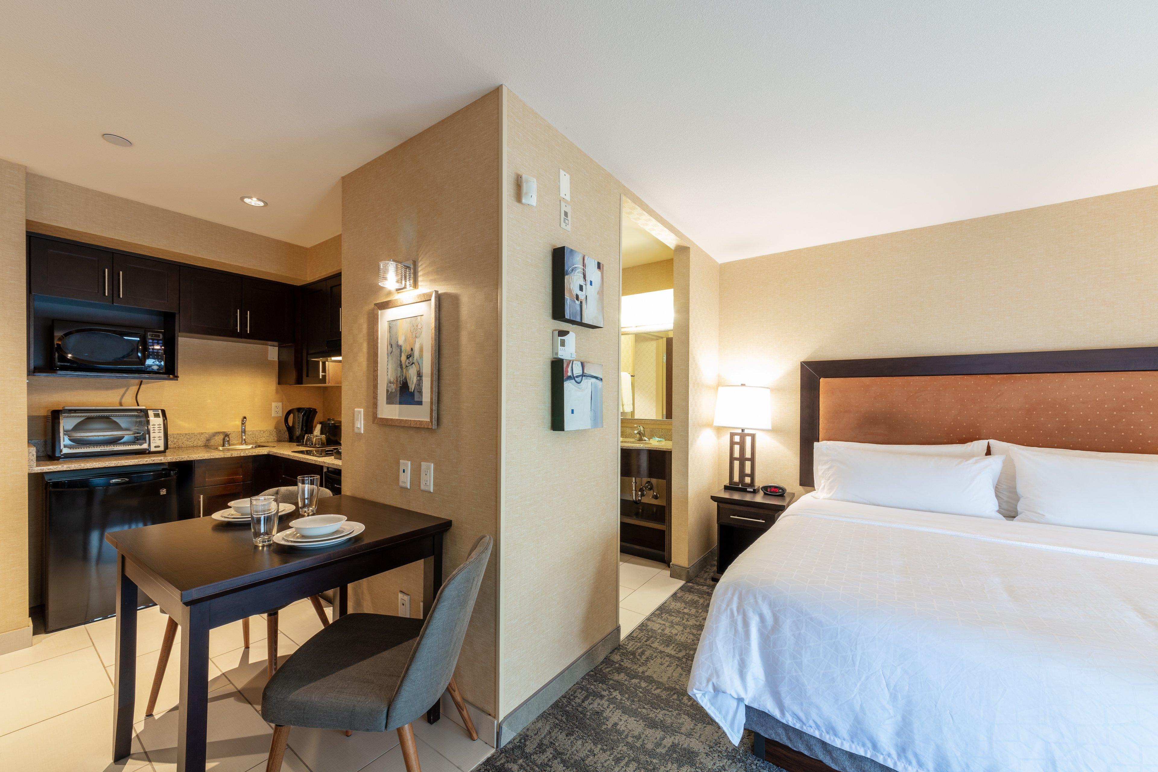 Holiday Inn Express & Suites Riverport Richmond By Ihg Экстерьер фото