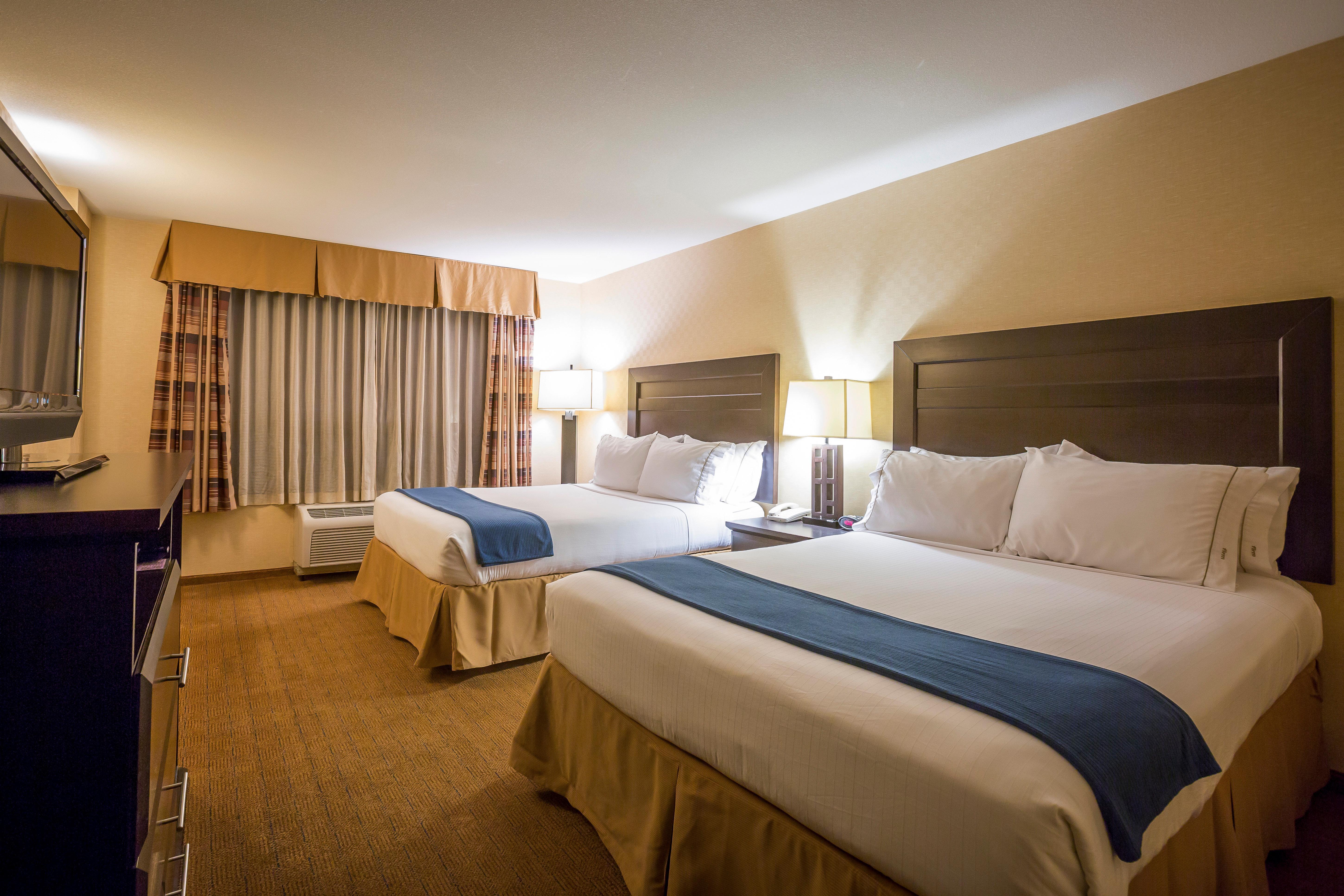 Holiday Inn Express & Suites Riverport Richmond By Ihg Экстерьер фото
